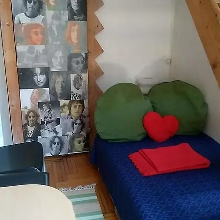 Beatles Apartman Budapest